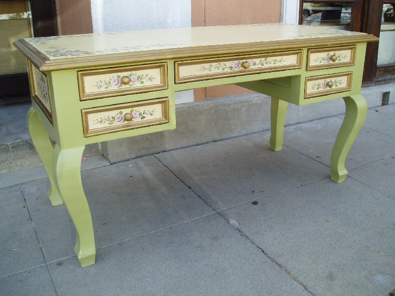 Lavender Roses Desk